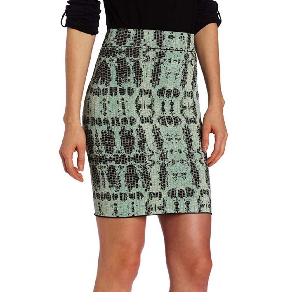 BCBGMAXAZRIA Women's Scarlett Sweater Skirt UFZ3D993